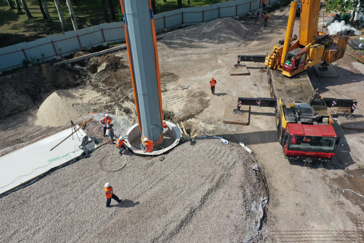 Установить его было непросто - фото: adm.dp.gov.ua