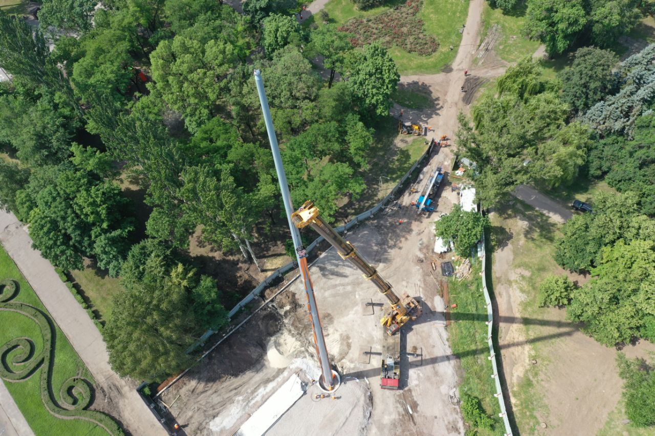 Позже здесь вывесят флаг - фото: adm.dp.gov.ua