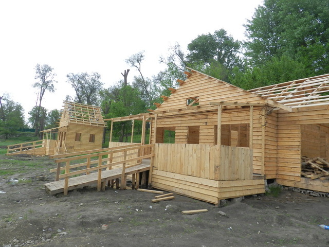Начали строить первую площадку - фото: gorod.dp.ua