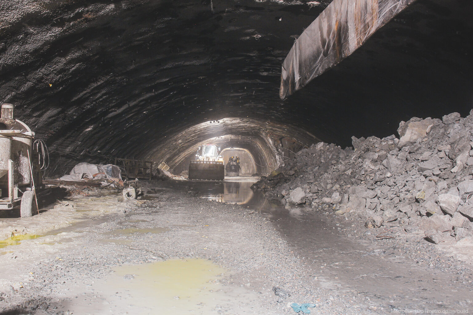 Станция "Театральная" - фото: metro.dp.ua