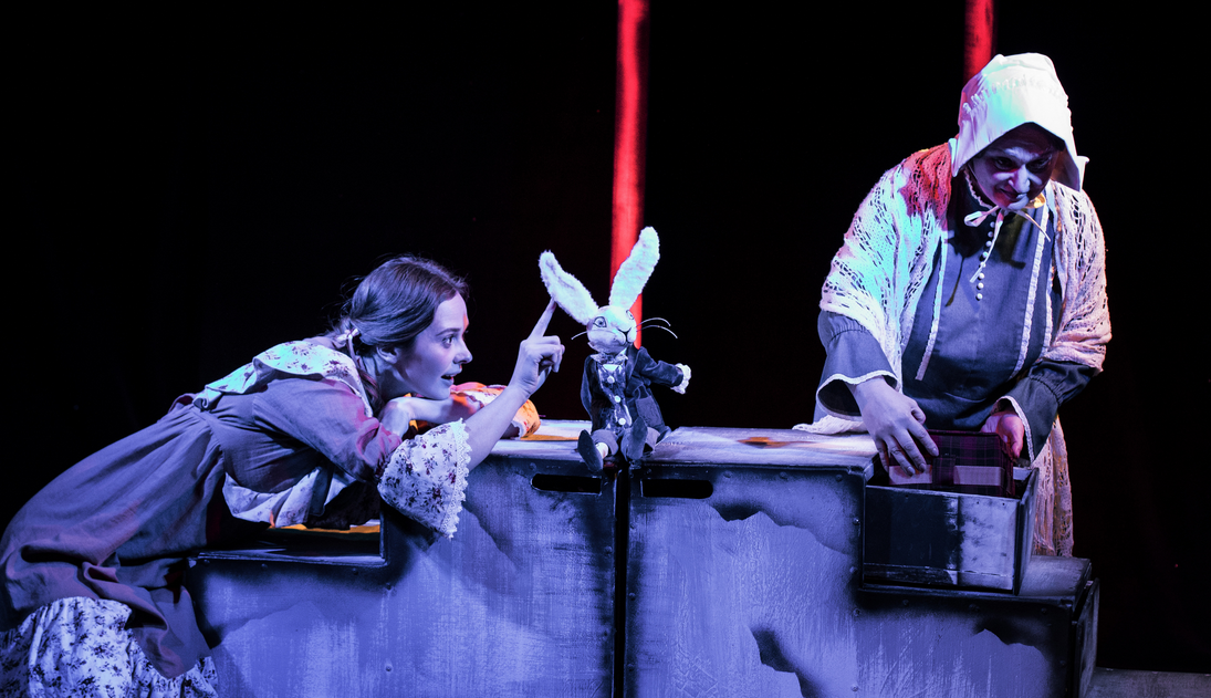 Спектакль - фото: verim.dp.ua