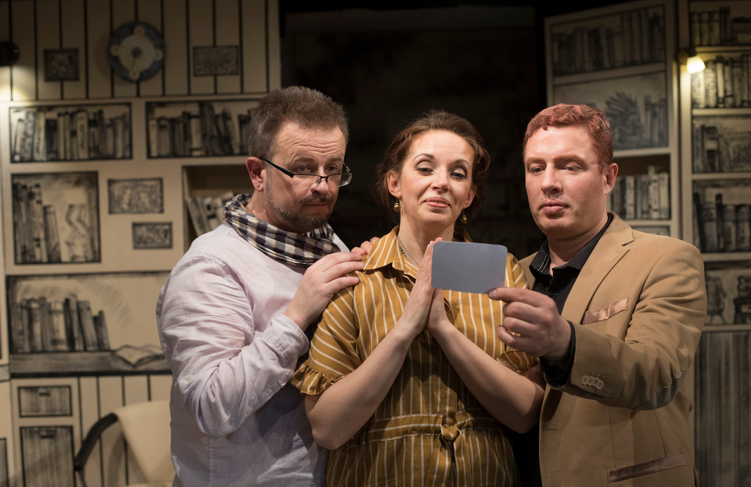 Спектакль - фото: verim.dp.ua