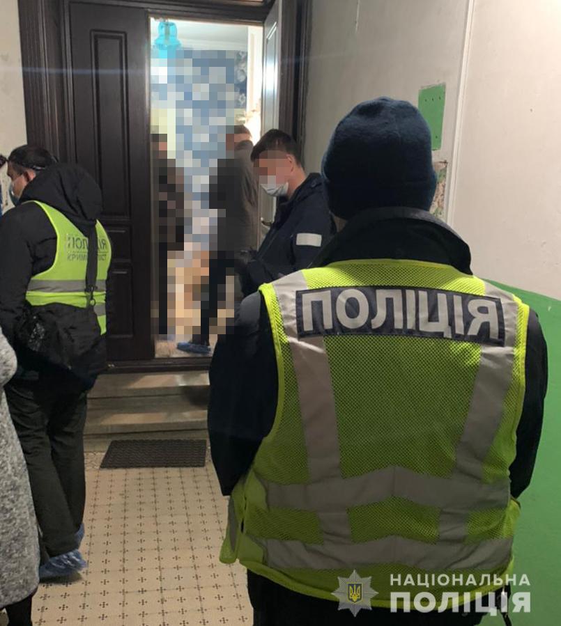 В квартире нашли мертвую девушку - фото: ГУ НП