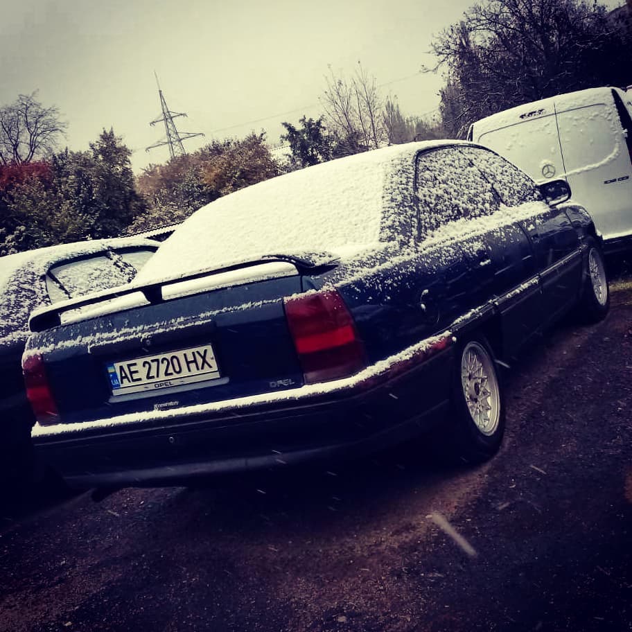 Снегопад в Кривом Роге / фото: aleksandr_zdorovenko