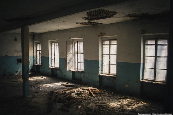 Внутри дом выглядел ужасно / фото: blogr.dp.ua