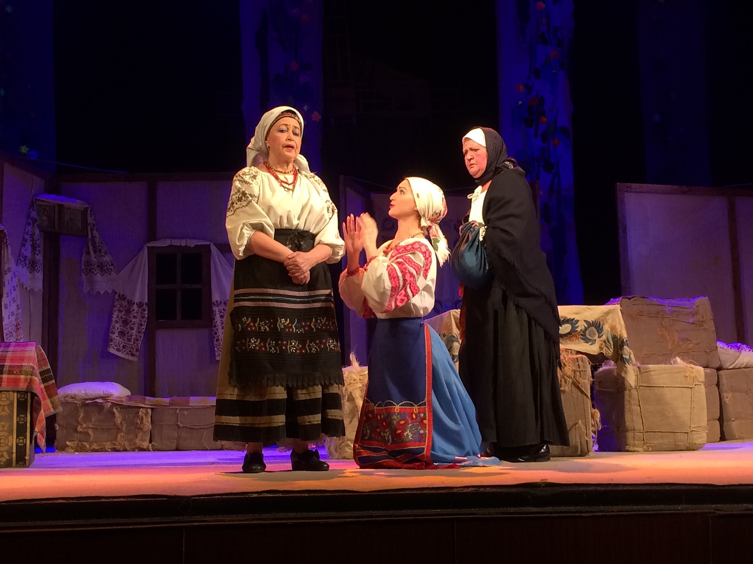 Спектакль - фото: karabas.com