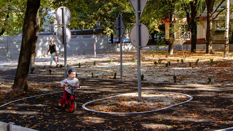 Сквер Янгеля / фото: мэрия