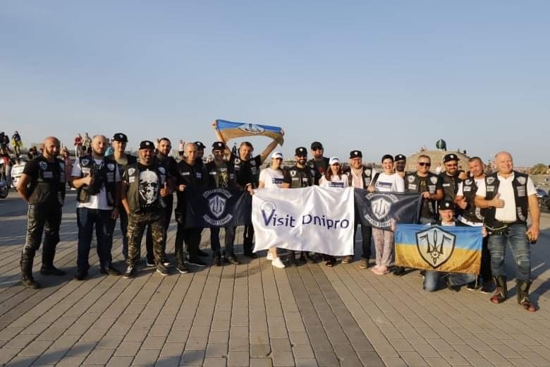 Флешмоб ко Дню независимости - фото: мэрия