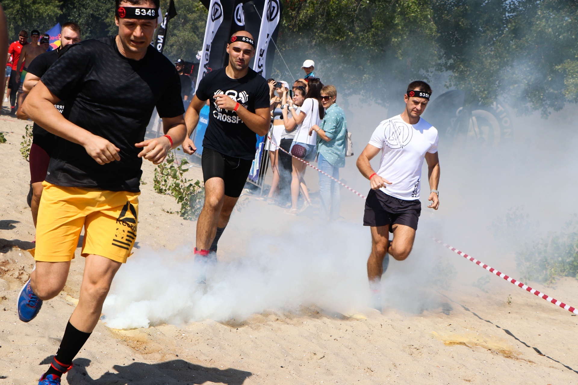 По песку тяжело бегать - фото: dniprorada.gov.ua