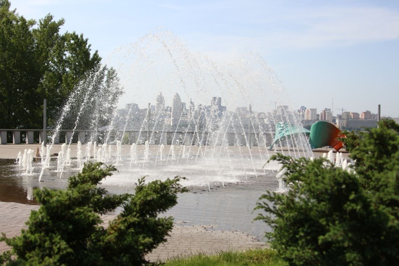 Зараз працюють 12 фонтанів  - || фото: dniprorada.gov.ua