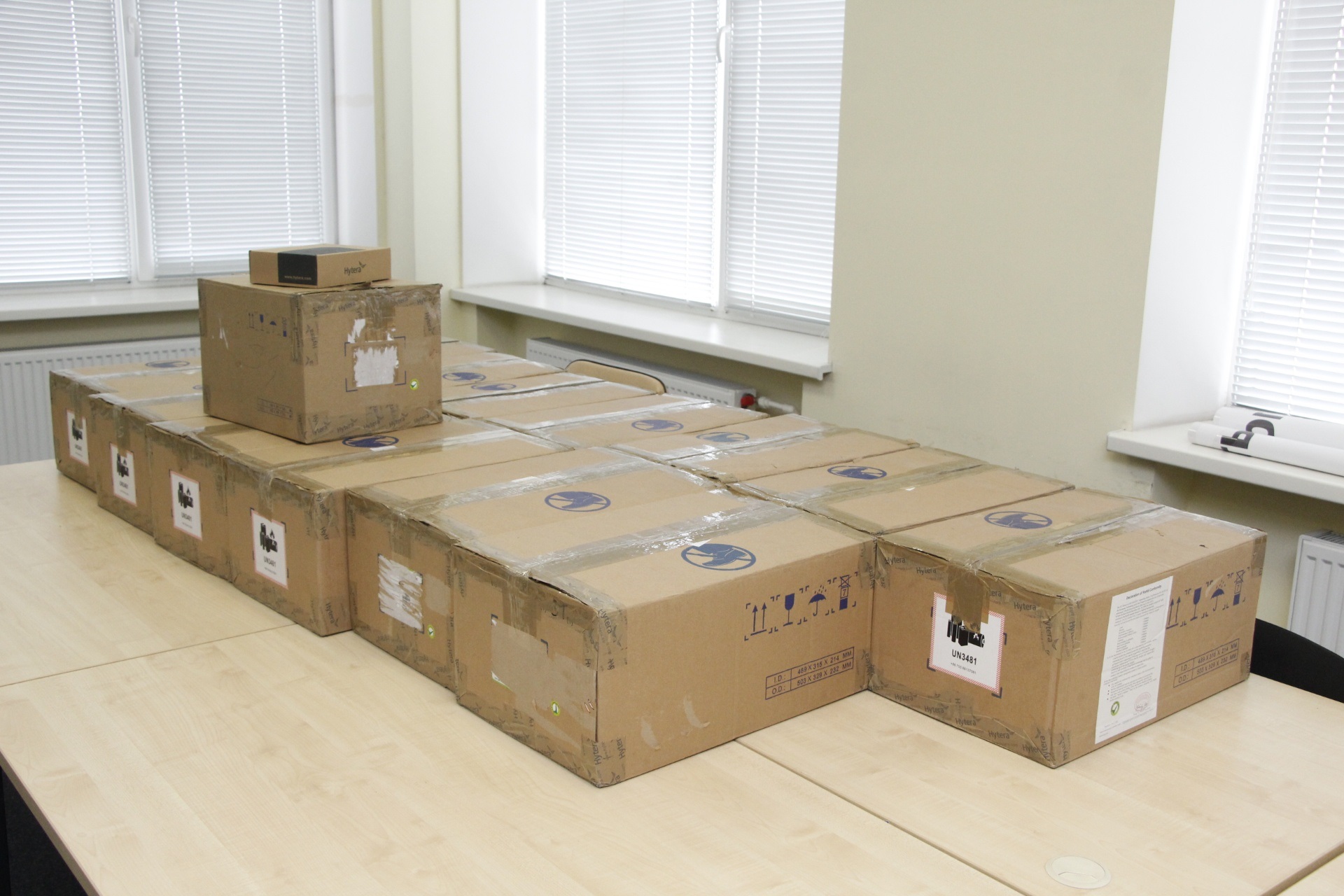 Филатов: "Днепр передал Нацгвардии очередные 200 радиостанций" фото 11 10