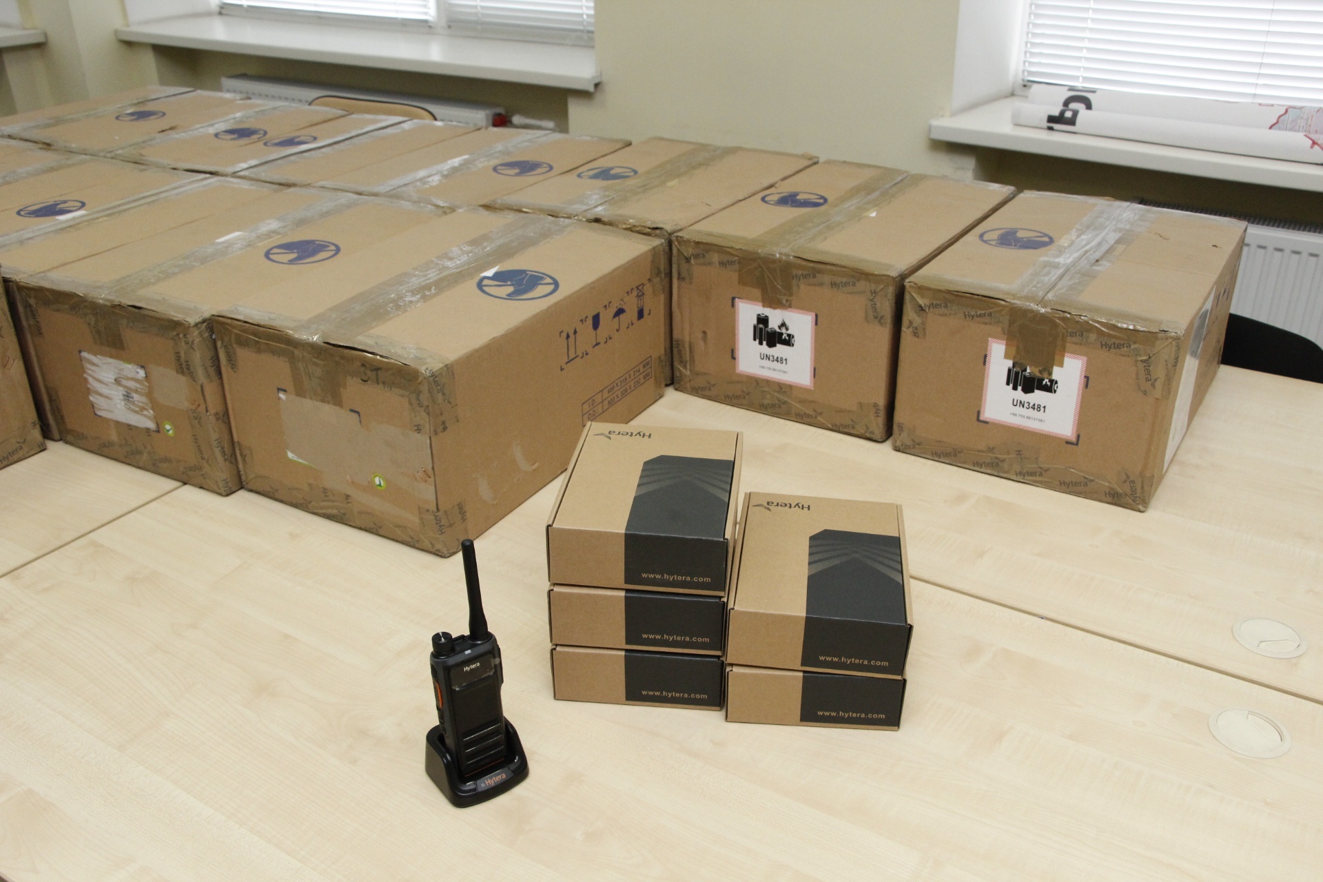 Филатов: "Днепр передал Нацгвардии очередные 200 радиостанций" фото 8 7