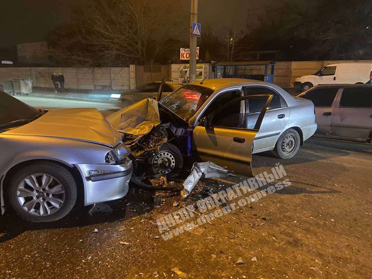 В ДТП попали три машины / фото: dnepr.express