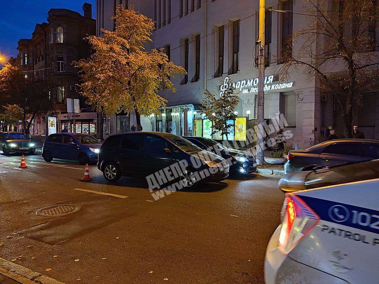 В Днепре под колеса авто попал ребенок - фото: dnepr.express