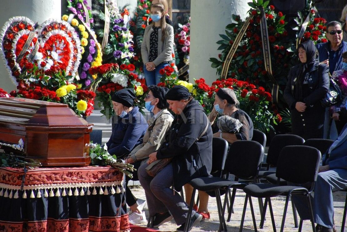 В Днепре простились с ректором ДНУ / фото: Наше місто