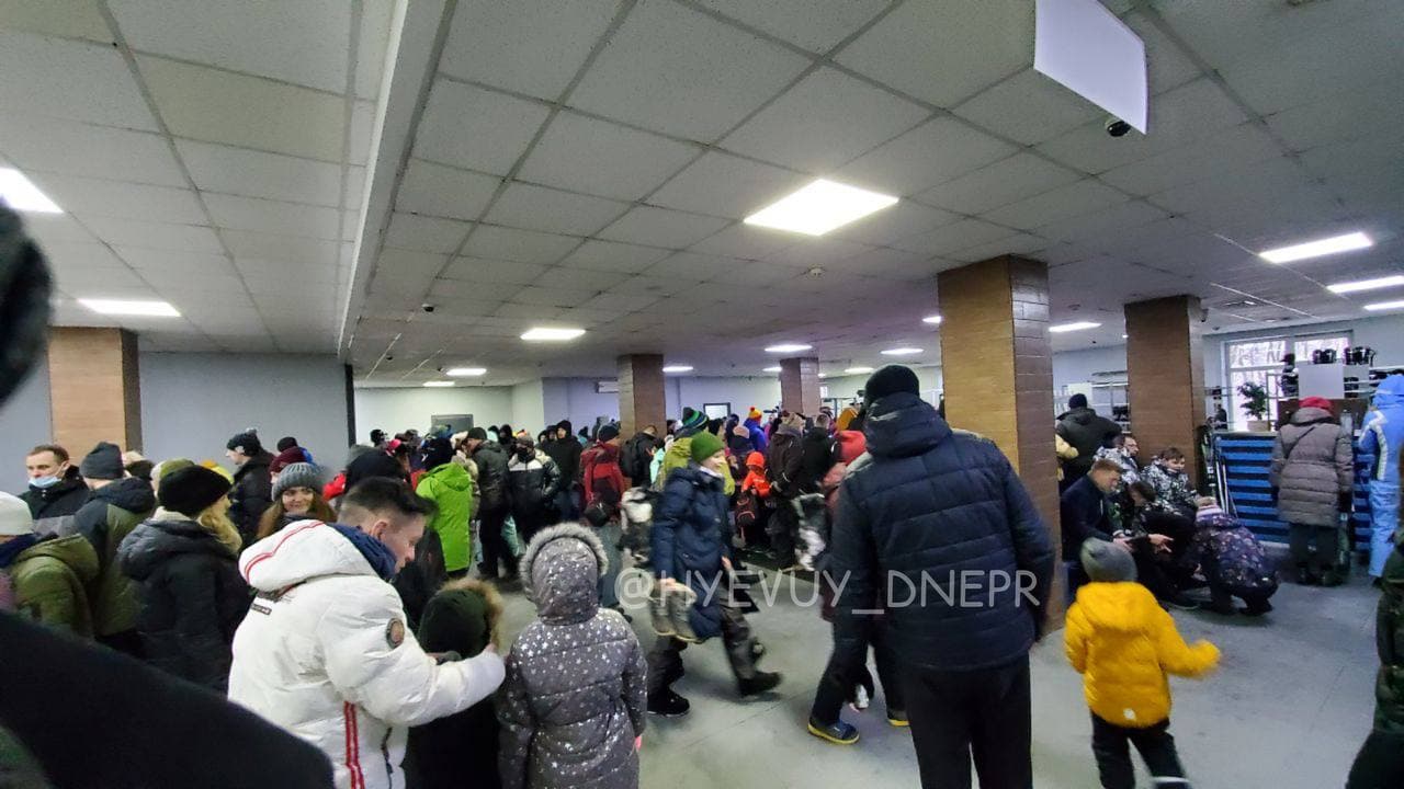 Без соблюдения дистанции / фото: ХД