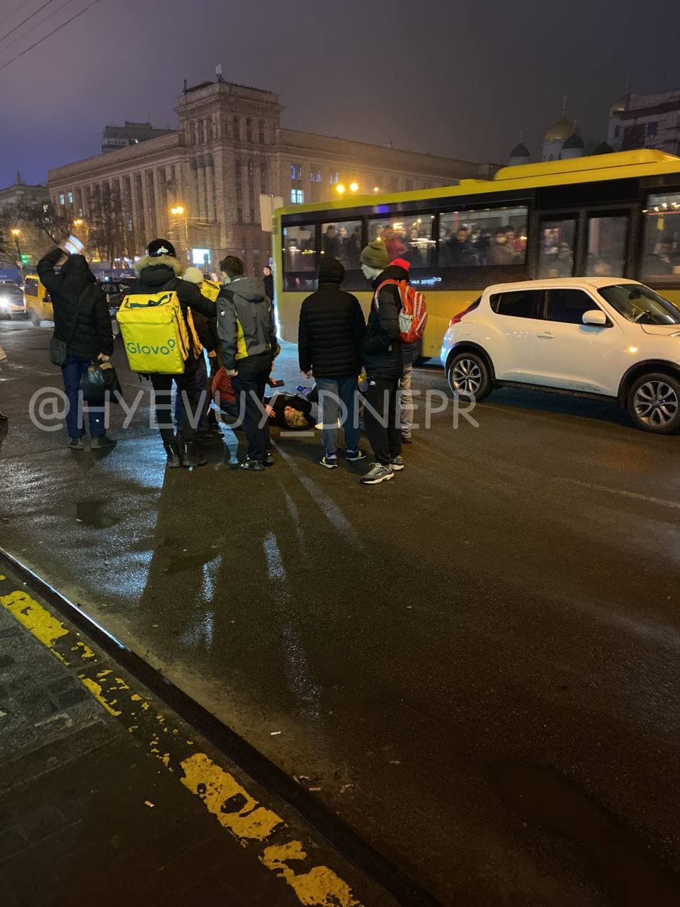 Авария возле ЦУМа - фото: tg ХД