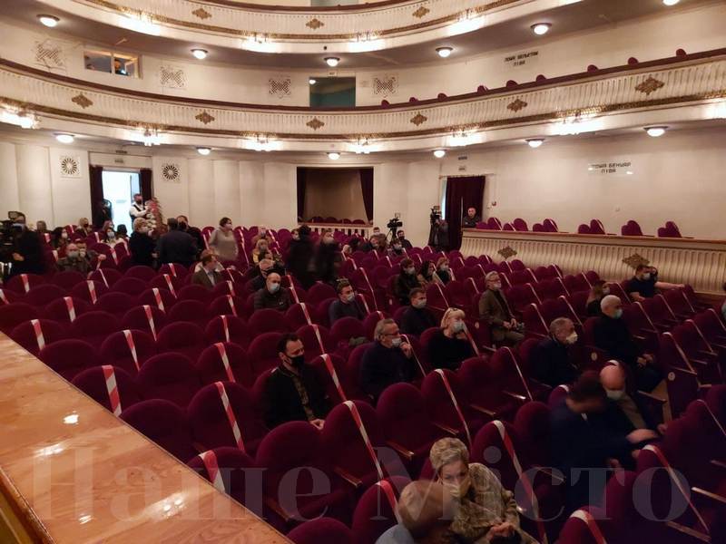 В зале соблюдают карантинные ограничения - фото: nashemisto.dp.ua