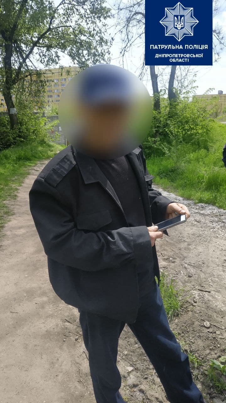 Подозреваемый мужчина - фото: патрульная полиция Днепра