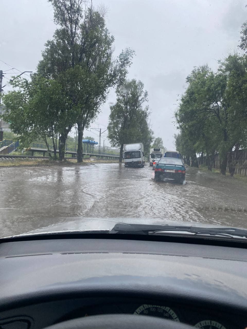 Дороги в воде - фото: tg ДТП.Пробки