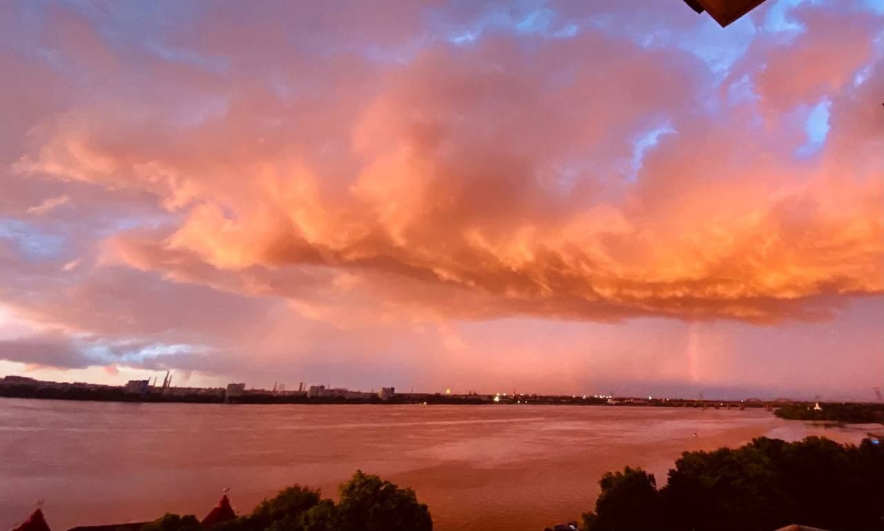 Закат - фото: tg Днепр Сейчас