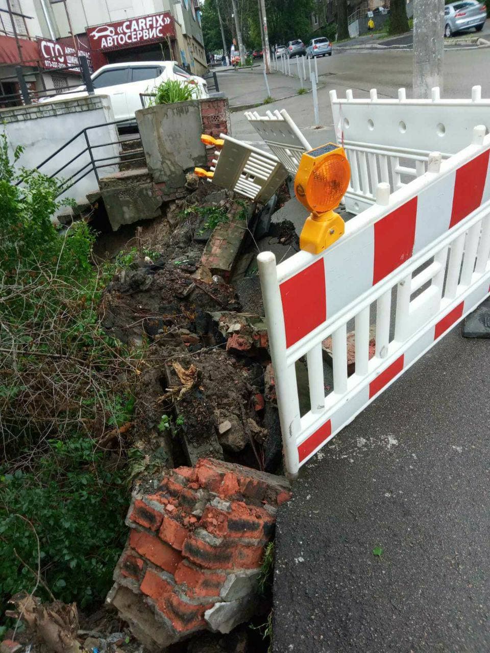 Выглядит все это страшно - фото: tg ХД