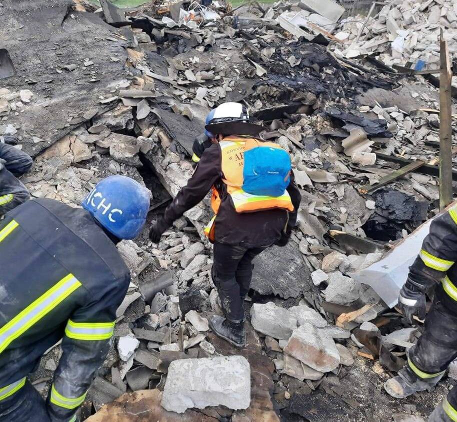Знищено будівлі - || фото: t.me/dnipropetrovskaODA