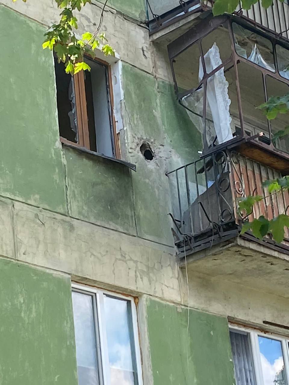 Обстреливали жилые кварталы – || фото: t.me/dnipropetrovskaODA