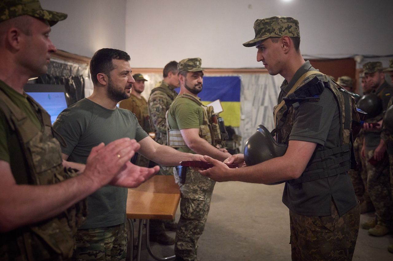Зеленський нагородив військових - || фото: t.me/V_Zelenskiy_official