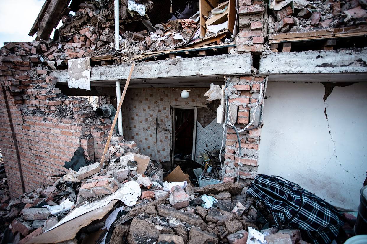 Ракета зруйнувала будинок, де жила сімейна пара - || фото: t.me/dnipropetrovskaODA