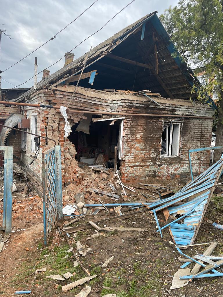 В Днепропетровской области из-за вражеских обстрелов разрушены дома - || фото: t.me/gunpvdp