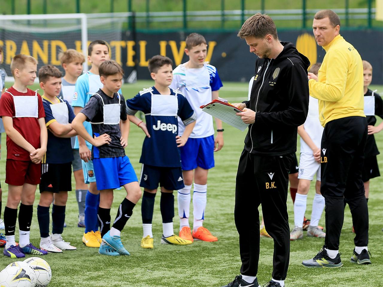Академія "Рух" готує зміну поколінь