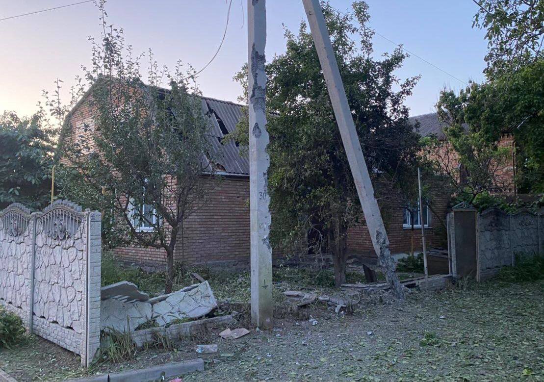 Наслідки ворожого обстрілу - || фото: t.me/dnipropetrovskaODA