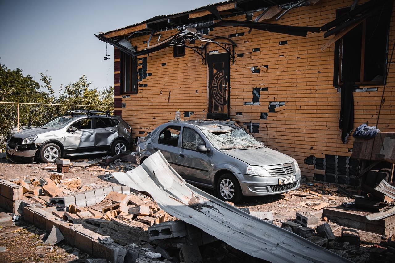 Під ударом були будинки людей - || фото: t.me/mykola_lukashuk