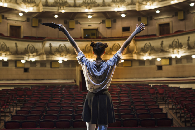 Спектакль в театре / фото: freepik.com