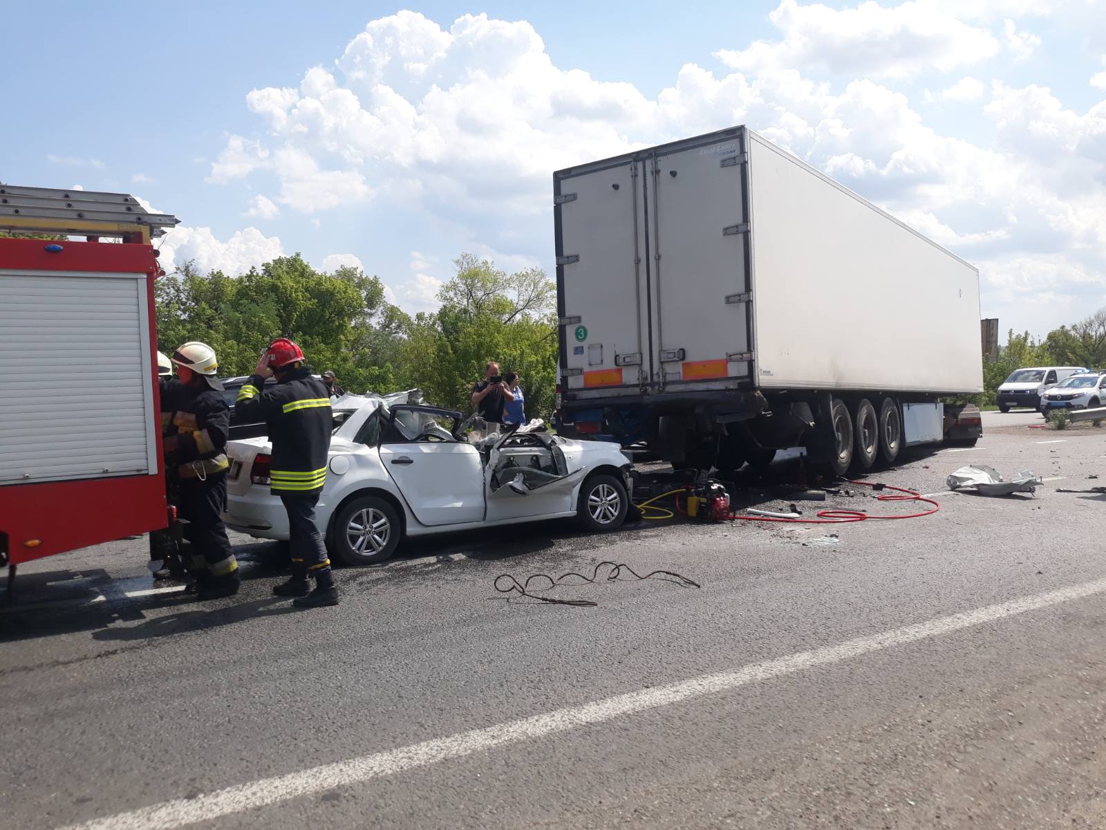 В аварии погиб водитель / фото: ГСЧС в Днепропетровской области