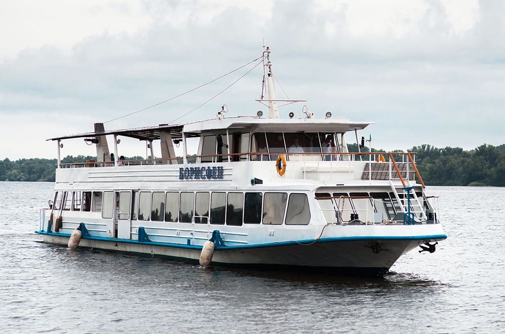 Прогулка на катере - фото: dnepr-more.com