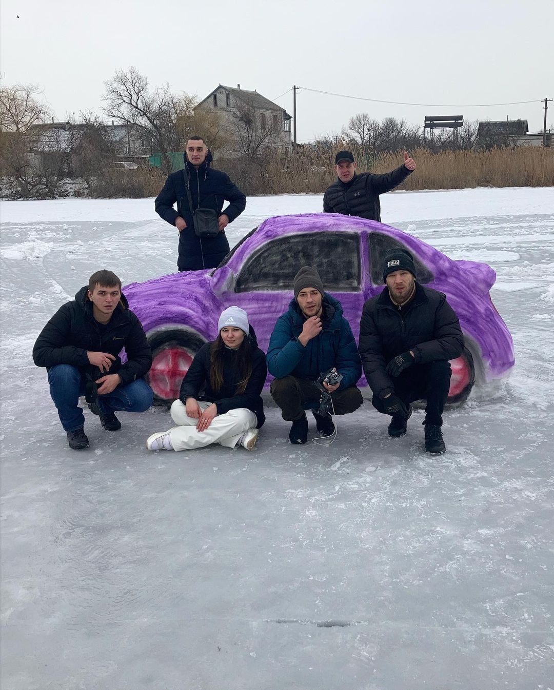 Молодые люди не первый раз удивляют горожан / фото: virov_v