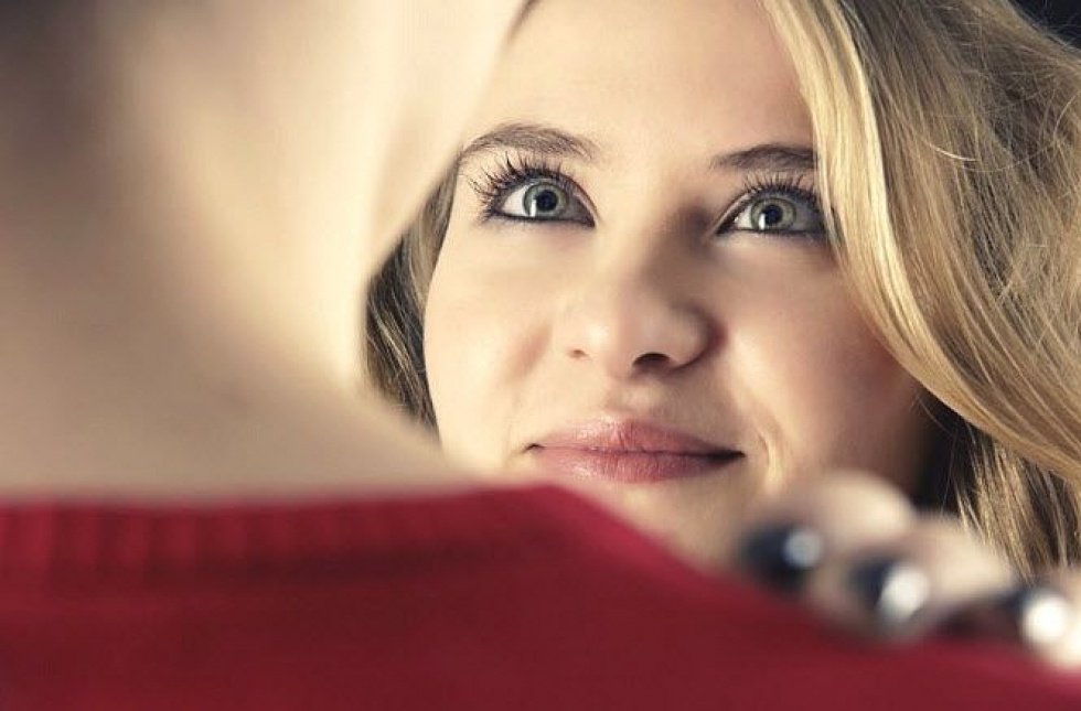 Влюбленная девушка / фото: ratingdatings