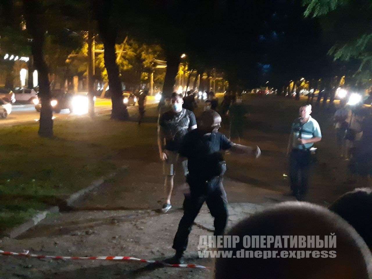 Начались потасовки - фото: dnepr.express