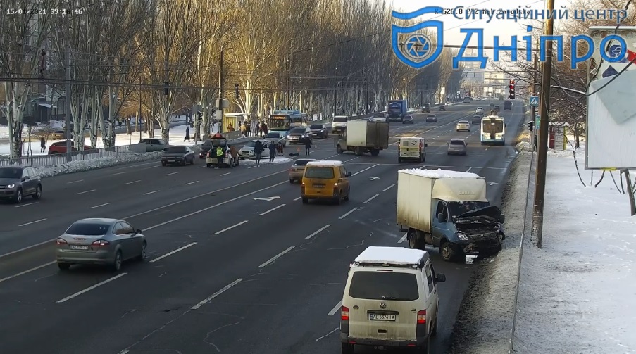 ДТП на Набережной Заводской / фото: fb Ситуационный центр