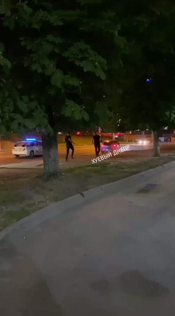 Мазда, из которой стреляли - фото: tg ХД