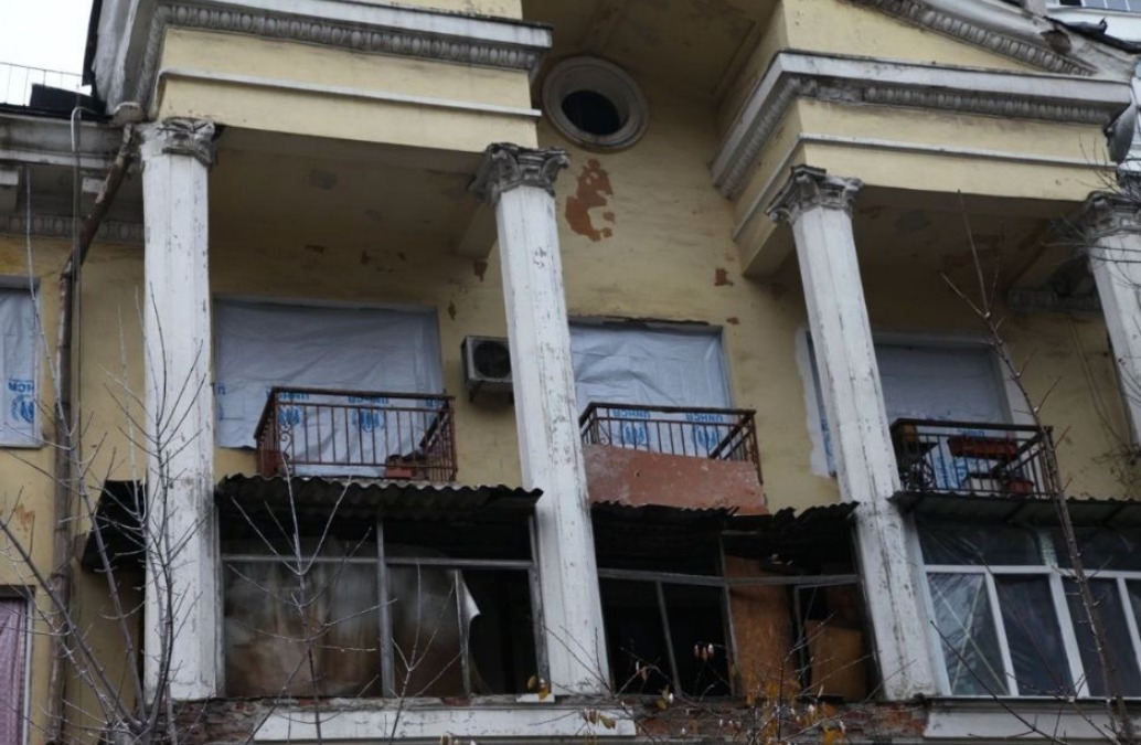 Последствия вражеской атаки – || фото: dniprorada.gov.ua