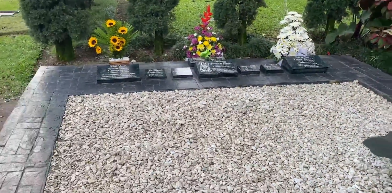 Наркобарон похоронен вместе с родственниками - фото: fb Mykhailo Lysenko