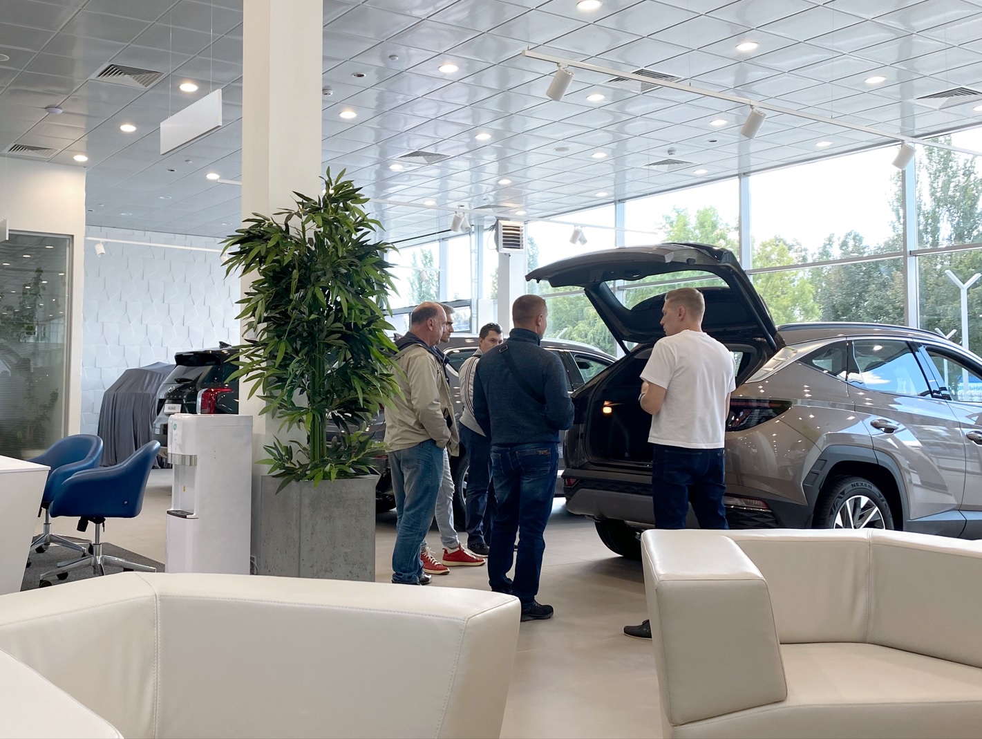 Каждый клиент дилеского центра получает приятные бонусы.