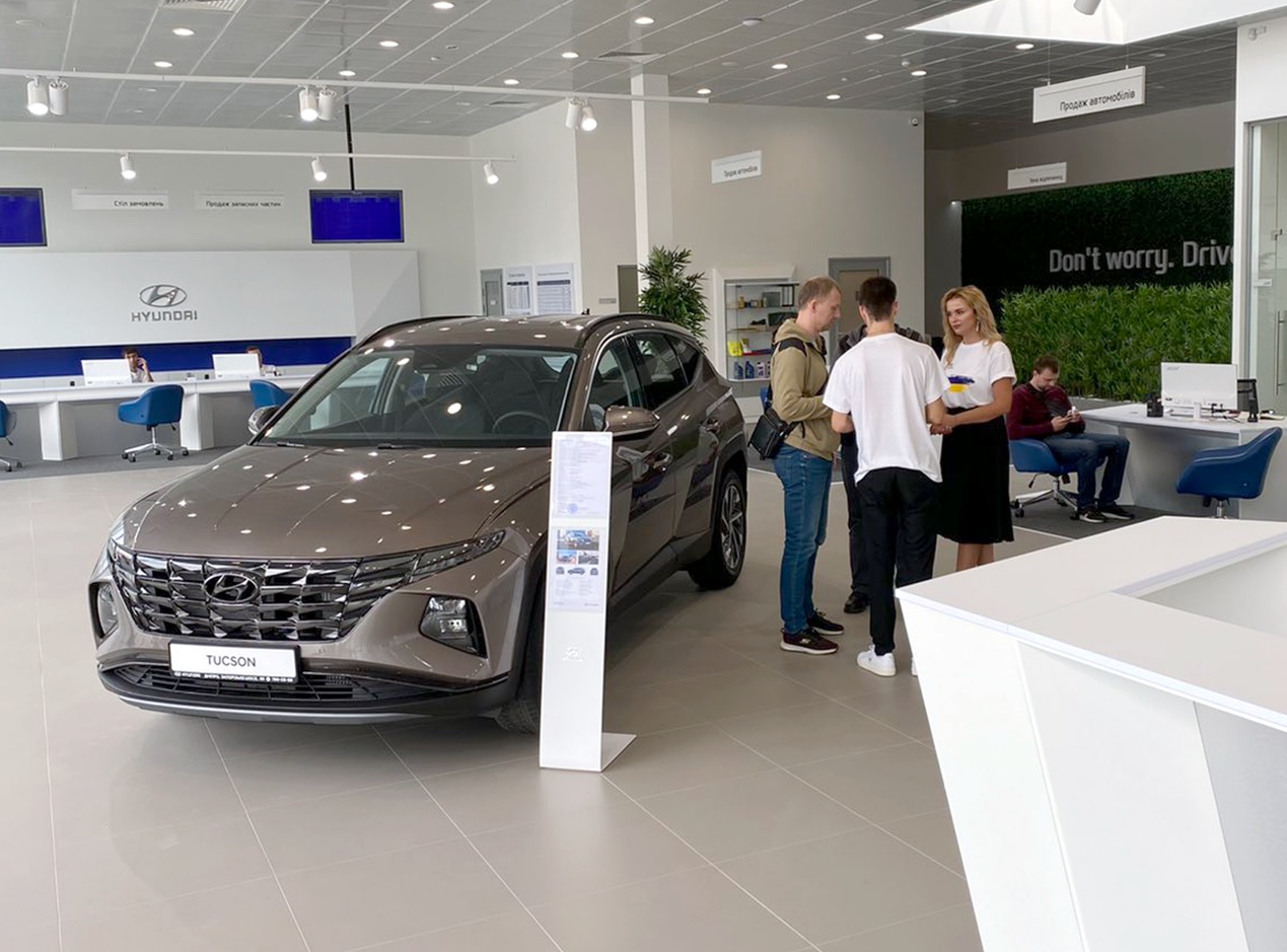 Компания также занимается благотворительностью и помогает нашей армии