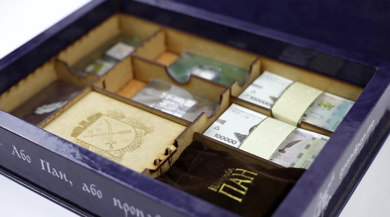 Игра стоит 900 гривен - фото: grandpan.ua