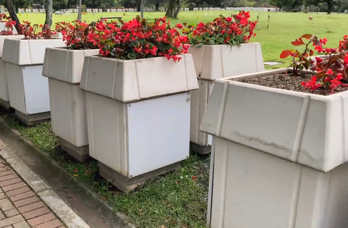 Семейный урны - фото: fb Mykhailo Lysenko