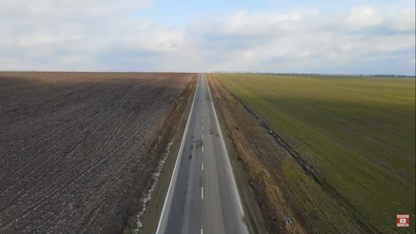 Трасса в Харьковской области / фото: MotoLifeUA