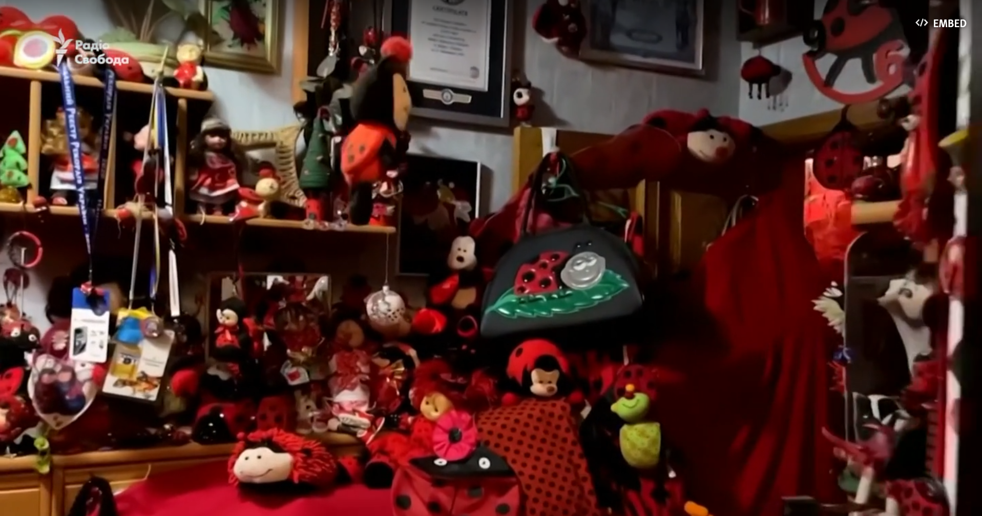 В квартире можно увидеть тысячи солнышек - фото: radiosvoboda.org